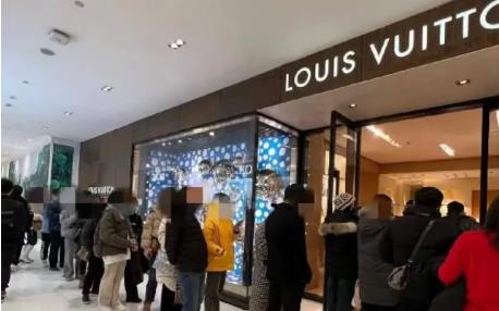 LV老板放話堅決打擊代購 登上熱搜，怎么回事
