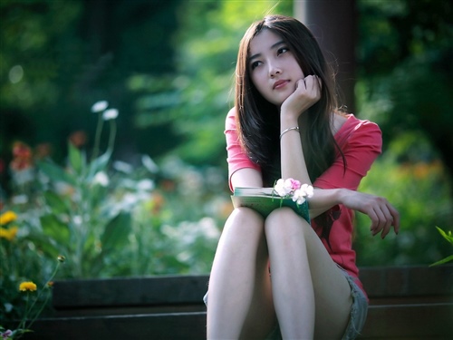 女人夢見自己挨刀子見血 預示著什么