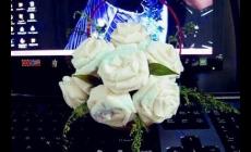 抖音衛(wèi)生紙玫瑰花的折法
